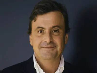 Carlo Calenda raccomanda Vertice Finviora